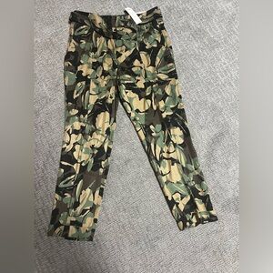 Chicos Camouflage Trousers Pants Size 0 US 4 Straight Leg New linen blend